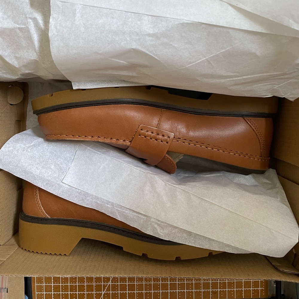 Sperry Leather Women's Wells Loafer - Medium Beige